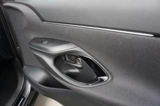 Toyota Yaris Cross Toyota Yaris Cross 1.5 Hybrid 115 Business Plus |Navi|Carplay|PDC V+A|Dodehoek|Camera|Stoel en stuurverwarming| - afbeelding nr 13