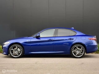 Alfa Romeo Giulia Alfa Romeo Giulia 2.0 T GME AWD Ti 280 pk I Leder I Navi I - afbeelding nr 2