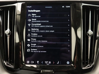 Volvo XC60 Volvo XC60 T6 PLUG-IN HYBRID LONG RANGE PLUS BRIGHT 20INCH SCHUIFDAK CAMERA - afbeelding nr 32