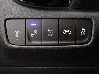 Hyundai Kona Hyundai Kona 1.0 T-GDI Premium | Achteruitrijcamera | Leder | Parkeer sensore - afbeelding nr 22
