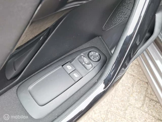 Peugeot 208 PEUGEOT 208 1.2 PURETECH SIGNATURE / Carplay / Cruise Control / - afbeelding nr 14
