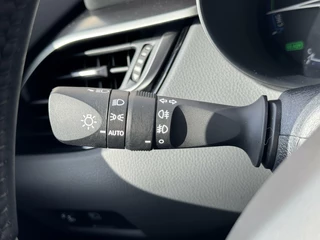 Toyota C-HR Toyota C-HR 1.8 Hybrid Dynamic - afbeelding nr 28