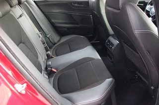 Jaguar XE Jaguar XE 2.0 R-Sport | 200PK | El. Stoelen | Camera | Afneembare trekhaak - afbeelding nr 14