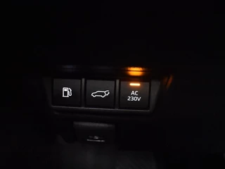 Toyota Prius Toyota Prius DEMO 2.0 Plug-in Hybrid Executive 223PK Automaat - afbeelding nr 19