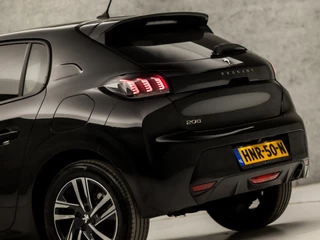 Peugeot 208 (APPLE CARPLAY, GROOT NAVI, 360 CAMERA, LEDER, GETINT GLAS, SPORTSTOELEN, LM VELGEN, LED KOPLAMPEN, LANE ASSIST, PARKEERSENSOREN, NIEUWSTAAT) - afbeelding nr 12