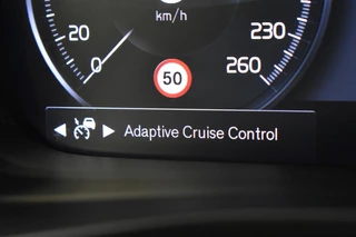 Volvo XC40 Volvo XC40 T2 129pk Aut. Business Pro | Driver Assist | Park Assist | BLIS - afbeelding nr 23