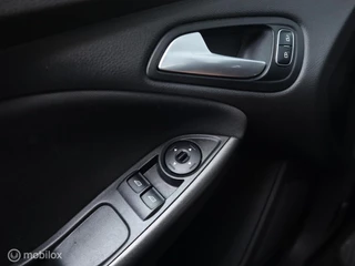 Ford Focus Ford Focus Wagon 125 PK H6 Chroom Trekhaak Lichtmetalen Velgen Parkeersensor - afbeelding nr 20
