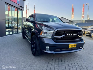 Dodge Ram 1500 Dodge Ram 1500 4X4 5.7 V8 4x4 Crew Cab 5'7 Laramie - afbeelding nr 2