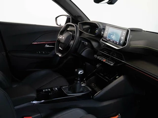 Peugeot 2008 Peugeot 2008 1.2 PureTech 130pk GT | Panoramadak | Full LED | FOCAL sound | Camera - afbeelding nr 13
