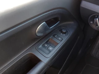 SEAT Mii 1.0 60pk Sport Intense 5-Deurs | Origineel NL | Airco | Cruise | Bluetooth Carkit+Streaming | Elek.Ramen+Spiegels | Licht+Regensensor | Pdc | Mistlampen | Privacy Glass | 15''lm - afbeelding nr 17
