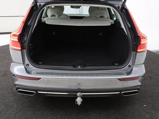 Volvo V60 Volvo V60 2.0 B4 Inscription | Panoramadak | Trekhaak |  Leder | Stoel & stuurverwarming | Head-Up | Adaptive cruise | Harman/Kardon | 360 camera | Carplay | Navigatie | Memory | Full LED | Keyless - afbeelding nr 11