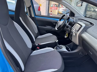 Toyota Aygo Toyota Aygo 1.0 VVT-i x-play 5Drs Camera NAP - afbeelding nr 8