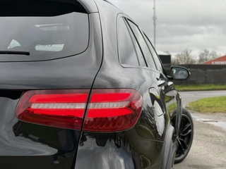 Mercedes-Benz GLC Mercedes GLC-klasse AMG 63 S 4MATIC+ Panoramadak|Burmester®|Camera 360°|Carbon|Keyless|Head-Up - afbeelding nr 16