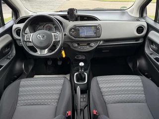 Toyota Yaris Toyota Yaris 1.3 VVT-i Trend - NAVI/LANEASSIST/CAM/LED/NAP - afbeelding nr 12