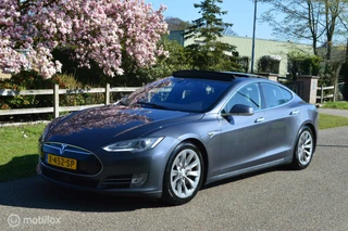 Tesla Model S - 514151897-0