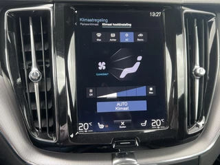 Volvo XC60 Navigatie Panoramadak Luchtvering Camera Head Up Display Leder Dashboard Carplay Elek. Stoel 19 Inch Velgen Stoelverwarming Standkachel On Call 1e Eigenaar Plug In Hybride BTW Auto - afbeelding nr 23