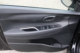 Hyundai Bayon Hyundai Bayon 1.0 T-GDI Premium Navi/Led/Cam/Pdc/Wint/Carplay/16