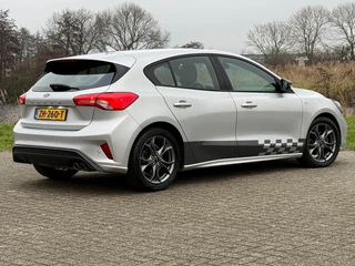 Ford Focus Ford Focus 1.0 EcoBoost 125 ST Line Business - Moondust - Topstaat - afbeelding nr 6