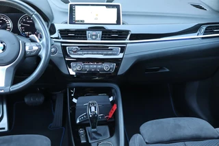BMW X2 BMW X2 sDrive20i 192PK M-pakket High Executive Edition Huh|Panodak|Navi|Sfeer verl.|Led|E. Klep|Pdc|Lmv|Iso-fix|Lane assist - afbeelding nr 12