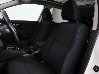 Nissan QASHQAI Nissan Qashqai 1.2 N-Connecta | Panoramadak | Trekhaak |  360 Camera | Navigatie | Bluetooth | Climate control | Cruise control - afbeelding nr 5