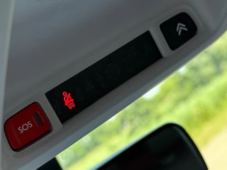 Citroën C4 Cactus Citroen C4 Cactus 1.2 e-THP PureTech 110pk Shine - Rouge Aden - Camera/Cruise/Clima - afbeelding nr 18