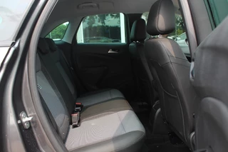 Opel Crossland Opel Crossland 1.2 Turbo Elegance / NL Auto! / Trekhaak / Camera / Keyless / Navigatie / 16'' / LED Koplampen / Cruise Control - afbeelding nr 12