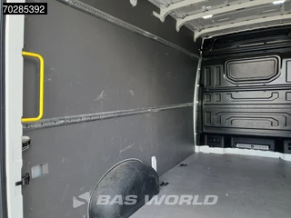 Volkswagen Crafter Volkswagen Crafter 140pk Automaat L3H3 Trekhaak Airco Camera Parkeersensoren Euro6 L2H2 12m3 Airco Trekhaak - afbeelding nr 8