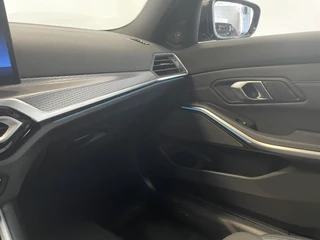 BMW 3 Serie BMW 3-serie Touring 330e xDrive Panoramadak Adaptive Cruise Innovation Pack Comfort Pack Travel Pack Full Options! - afbeelding nr 22