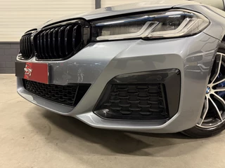 BMW 5 Serie BLUESTONE-METALLIC/PANO/H&K/HEAD-UP/LASER/KEYLESS/DISPLAY-KEY/CARPLAY/STANDKACHEL/SHADOW-LINE/PRIVACY/NET OH BEURT GEHAD BIJ BMW DEALER - afbeelding nr 58