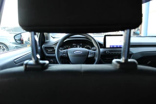 Ford Focus Ford Focus Wagon 1.0 EcoBoost Hybrid Titanium Style | Winter Pack | Camera | Navigatie | Cruise control | Privacy glass | NIEUW MODEL - afbeelding nr 16