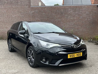 Toyota Avensis Toyota Avensis 1.8 VVT-i Dynamic | Camera| Stoelverw| AUT - afbeelding nr 23