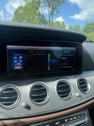 Mercedes-Benz E-Klasse Mercedes-Benz E-Klasse Estate 200 AMG Business Solution Sport Automaat | Lederen sportstoelen | Elektr. trekhaak | Sfeerverlichting | Adaptive | Camera - afbeelding nr 19