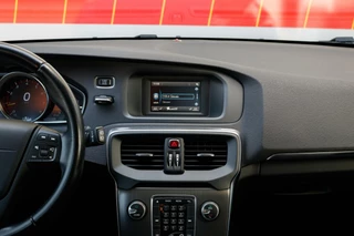 Volvo V40 Volvo V40 1.6 T2 R-Design | Trekhaak | Climate control | Cruise control | - afbeelding nr 19