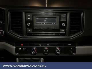 Volkswagen Crafter Volkswagen Crafter 2.0 TDI L3H3 L2H2 Euro6 Airco | Trekhaak | Parkeersensoren Bijrijdersbank - afbeelding nr 5