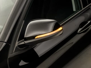 BMW X1 221Pk Automaat (GROOT NAVI, CLIMATE, ALCANTARA, ELEK ACHTERKLEP, SPORTSTOELEN, PARKEERSENSOREN, LED KOPLAMPEN, DAB+, NIEUWSTAAT) - afbeelding nr 39