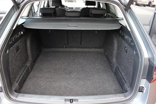 Škoda Superb Skoda Superb Combi 1.6TDI Automaat |Canton | Trekhaak | Stoelverwarming - afbeelding nr 19