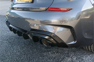 BMW 3 Serie BMW 3 Serie 330e M Sport Pano / Laser / 360 camera / Elec stoelen / Trekhaak / Dode hoek / - afbeelding nr 18