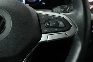 Volkswagen Golf Volkswagen Golf 1.0 eTSI Life | Camera | Adaptive cruise |  Memory | Full LED | Carplay | Side Assist | Park Assist | Sfeerverlichting | DAB - afbeelding nr 13