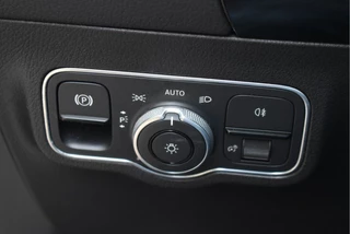 Mercedes-Benz B-Klasse Mercedes-Benz B-Klasse 250 e AMG Line | Open dak | Sfeerverl | DAB | Carbon | Carplay | Stoelverw | Full LED | AMG Velgen - afbeelding nr 43