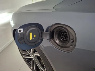 Volvo V90 Volvo V90 T8 Plug-in hybrid AWD Ultra Dark | B&W Audio | Panoramadak | Leder pakket inclusief stoelventilatie | - afbeelding nr 17