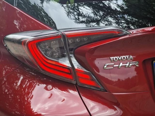 Toyota C-HR Toyota C-HR 1.8 Hybrid Executive | 24mnd Garantie | Incl. Beurt & APK | - afbeelding nr 6