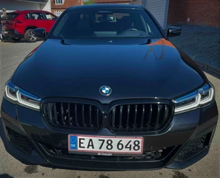 BMW 5 Serie BMW 5 Serie 545e 394Pk X Drive M-Sport Plug in Hybrid HUD Laser Luchtvering Soft close - afbeelding nr 11