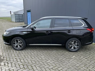 Mitsubishi Outlander Mitsubishi Outlander 2.4 PHEV Pure 18