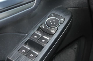 Ford Kuga Ford Kuga 2.5 FHEV Titanium | Navigatie | Camera | Cruise Control | Lichtmetalen velgen - afbeelding nr 9