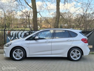 BMW 2 Serie BMW 2-serie Active Tourer 225xe Centennial High Executive | Plug-in Hybrid | AUT | M-Pakket | LEDER | PDC | - afbeelding nr 2