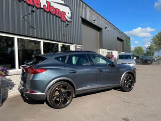 CUPRA Formentor CUPRA Formentor 1.4 E-HYBRID VZ 245PK, Pano, VZ stuur, Memory, Led, BLIS, 230V, erg mooi! - afbeelding nr 16