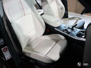 BMW X4 BMW X4 xDrive20i xLINE / HEADUP / LEDER / TREKHAAK / 19