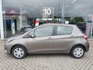 Toyota Yaris Toyota Yaris 1.5 VVT-i Active | Navi | Cruise Control | Achteruitrijcamera - afbeelding nr 3
