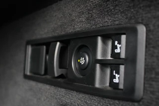BMW iX BMW iX xDrive40 77kWh Sport pakket | Pano | Trekhaak | Massage - afbeelding nr 6