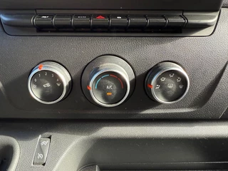Renault Master Renault Master T35 2.3 dCi 135 L2H2 Work Edition Airco/Camera/Parkeersensoren - afbeelding nr 19